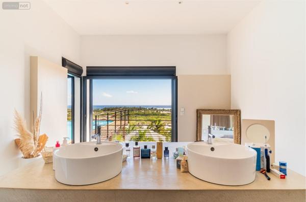 Villa à vendre à La-Saline-Les-Bains à la Réunion (97434), ref : MTLE