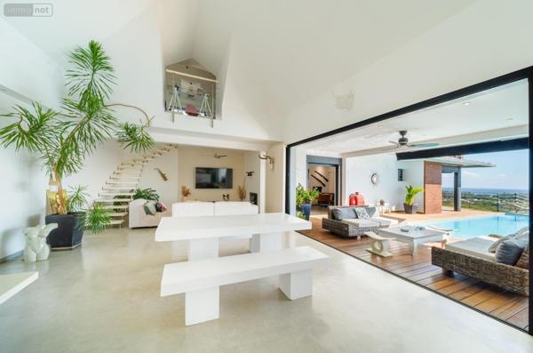 Villa à vendre à La-Saline-Les-Bains à la Réunion (97434), ref : MTLE