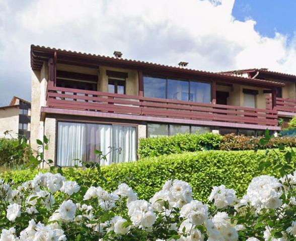 STUDIO avec TERRASSE et place de PARKING à vendre proche CAZAUBON