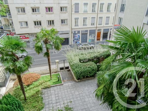 Appartement F3 à vendre  3 pièces - 66 m 2   LYON  - 69003