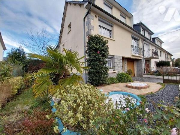 Maison à Vendre à Rennes (35000) en Ille-et-Vilaine (35)

Au coeur d'un lotissement résidenti...