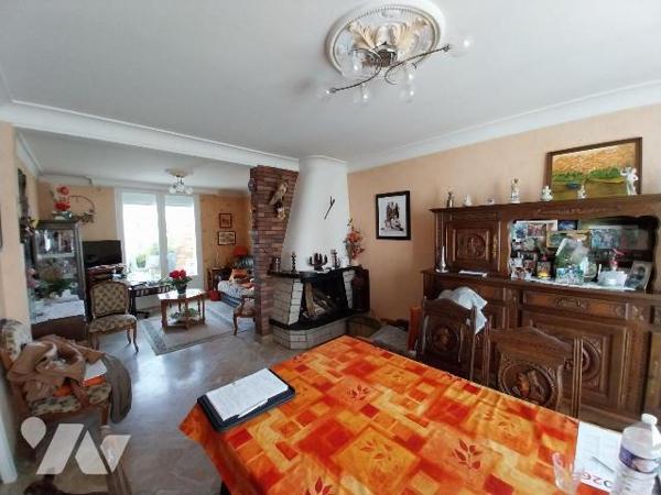 Maison à Vendre à Rennes (35000) en Ille-et-Vilaine (35)

Au coeur d'un lotissement résidenti...