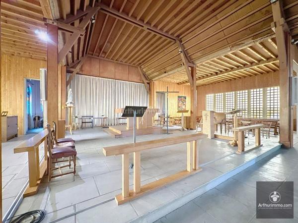 Vente Immeuble 6 pièces 650 m2 à Roanne