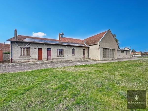 Vente Immeuble 6 pièces 650 m2 à Roanne