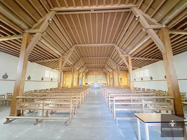 Vente Immeuble 6 pièces 650 m2 à Roanne