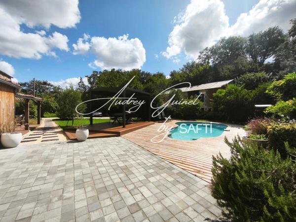 Maison de caractère, avec sa piscine