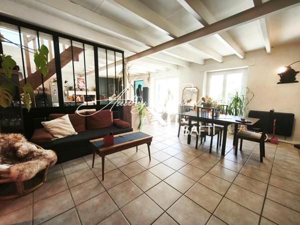 Maison de caractère, avec sa piscine