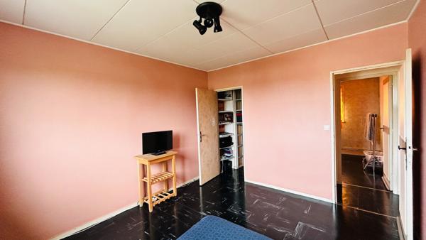 A VENDRE MAISON DE TYPE 4 AVEC JARDIN ET GARAGE - SECTEUR BASSENS , Bassens A VENDRE MAISON DE TYPE 4 AVEC JARDIN ET GARAGE - SECTEUR BASSENS , Bassens