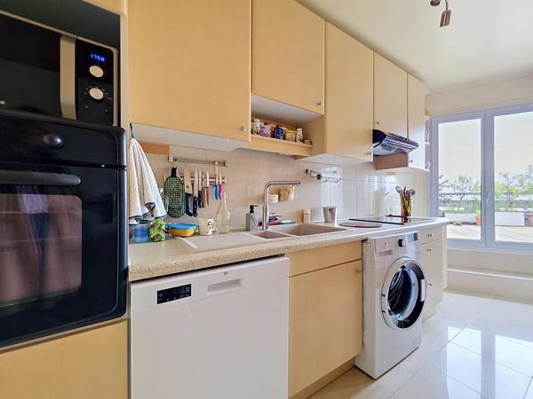 Appartement 4 pièces 90m² avec terrasse plein ciel 100m²