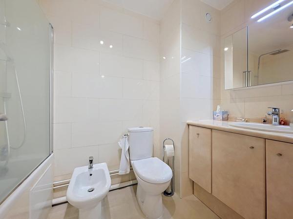 Appartement 4 pièces 90m² avec terrasse plein ciel 100m²