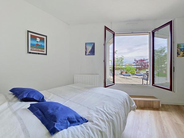 Appartement 4 pièces 90m² avec terrasse plein ciel 100m²