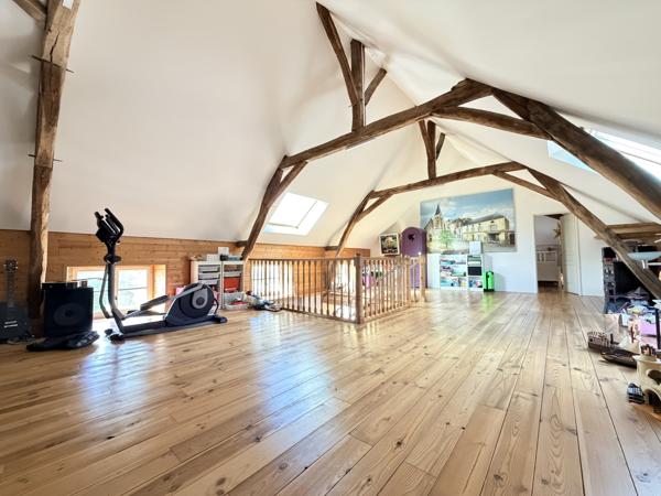 Maison 6 pièce(s) 4 chambre(s) 256 m²