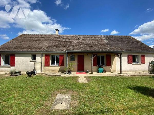  Une charmante maison de plain-pied située à Aubigné-Racan, en pleine campagne tout en restant ...