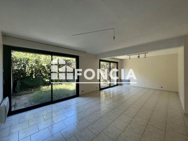 Location Appartement 2 pièces 89.15 m² - RESIDENCE DE CONTIEGES Villeneuve Sur Lot 47300