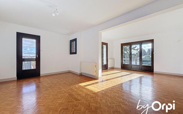 Maison à vendre    4 pièces •  Saint-Éloy-les-Mines