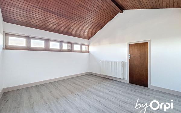 Maison à vendre    4 pièces •  Saint-Éloy-les-Mines