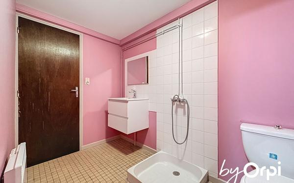 Maison à vendre    4 pièces •  Saint-Éloy-les-Mines