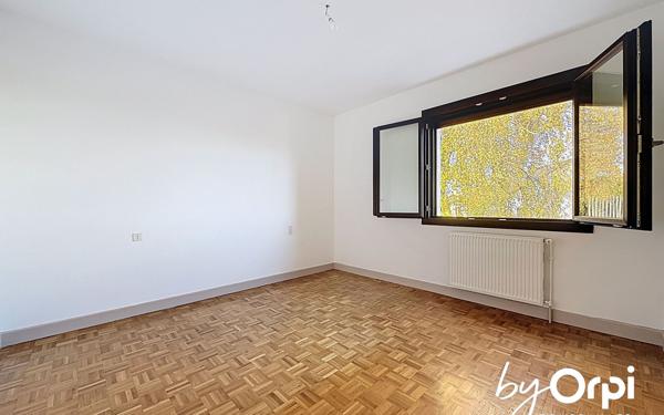 Maison à vendre    4 pièces •  Saint-Éloy-les-Mines