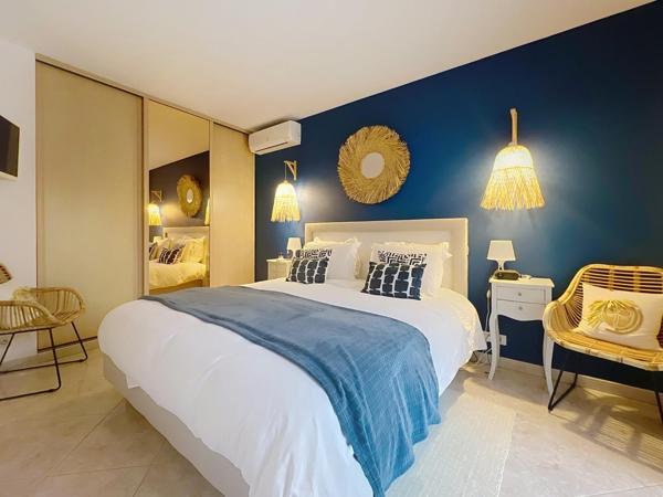 VILLA DE STANDING SPACIEUSE ET LUMINEUSE - PISCINE