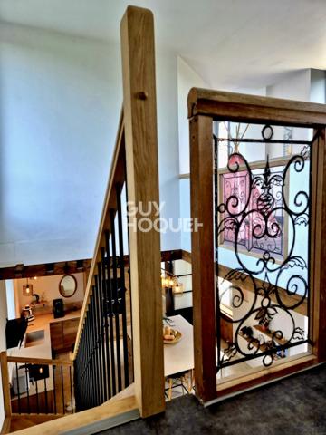 CHARMANTE MAISON DE VILLE RENOVEE 220 m²  AVEC JARDIN