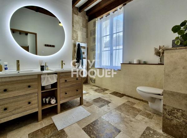 CHARMANTE MAISON DE VILLE RENOVEE 220 m²  AVEC JARDIN