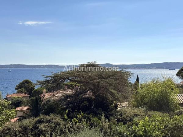 Vente                                                      Appartement
                        
                     4 pièces                      105 m2                     à Sainte-Maxime