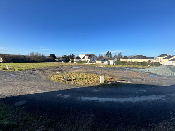 Terrain Constructible 3859m² Viabilisé