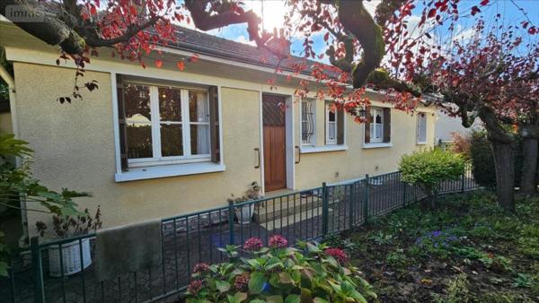 Maison individuelle à vendre à Vendôme dans le Loir-et-Cher (41100), ref : 41050-1089105