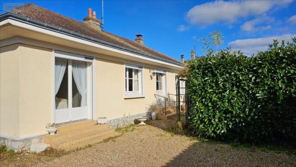 Maison individuelle à vendre à Vendôme dans le Loir-et-Cher (41100), ref : 41050-1089105
