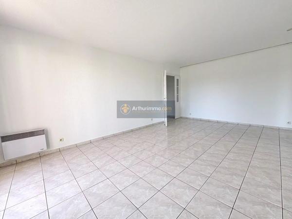 Vente Appartement 3 pièces 72 m2 à Fréjus