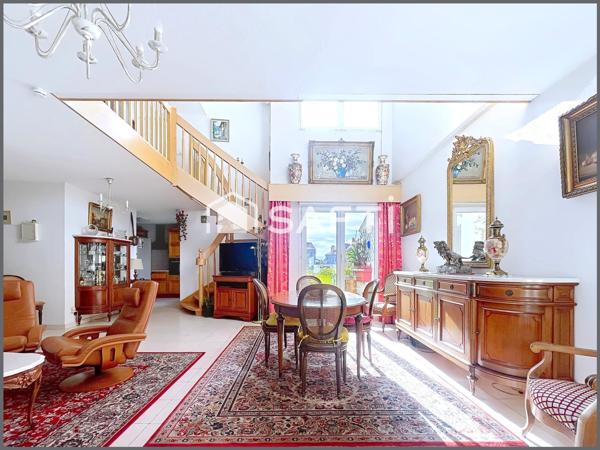 Appartement Duplex Standing Type 5 et ses terrasses.