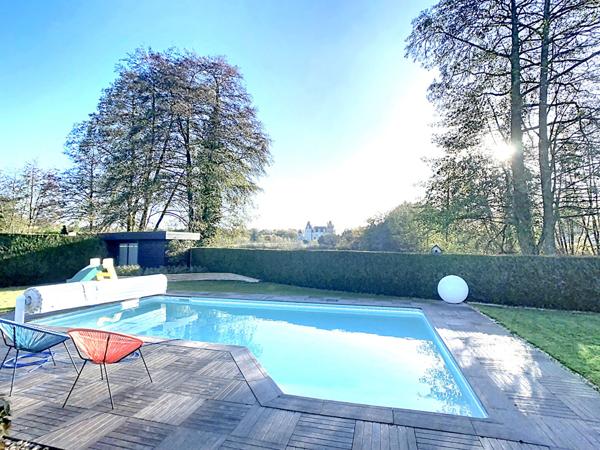 Maison à vendre à Cholet - Accès immédiat des axes Nantes (en 30 minutes) Angers A87 en 45 minutes. La côte Vendéenne en 60 minutes