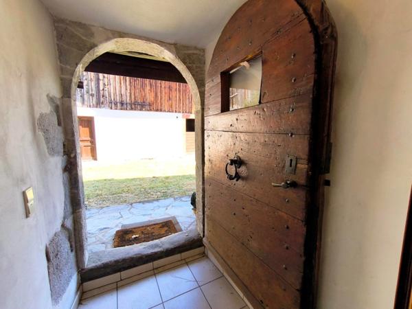 Batisse chargée d'histoire