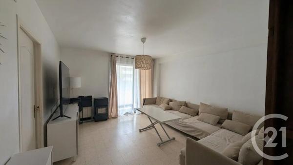 Appartement F4 à vendre  4 pièces - 69 m 2   MARSEILLE  - 13004
