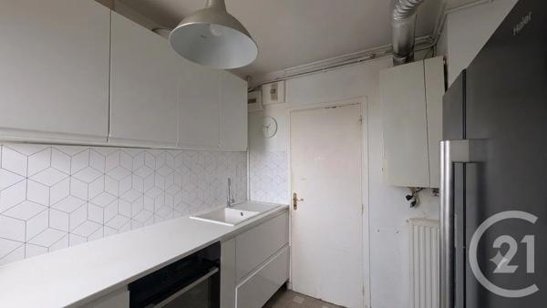Appartement F4 à vendre  4 pièces - 69 m 2   MARSEILLE  - 13004