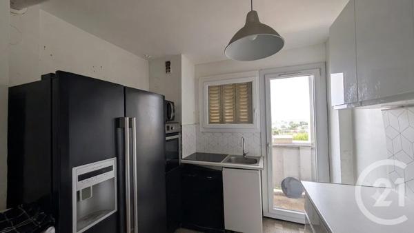 Appartement F4 à vendre  4 pièces - 69 m 2   MARSEILLE  - 13004