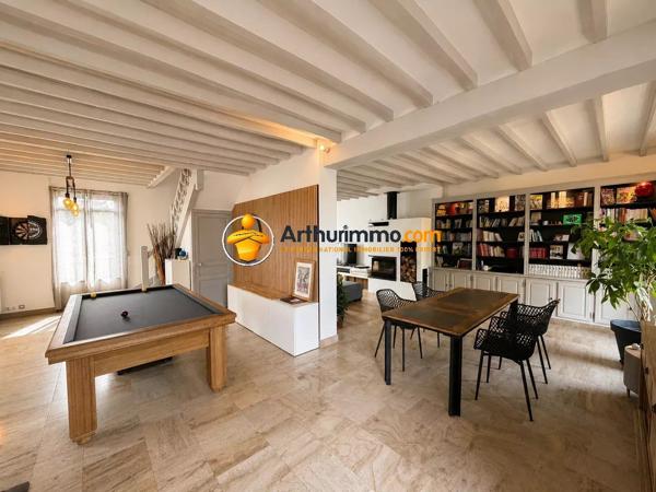 Vente                                                      Maison
                        
                     9 pièces                      220 m2                     à Coulommiers