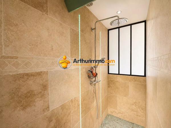 Vente                                                      Maison
                        
                     9 pièces                      220 m2                     à Coulommiers