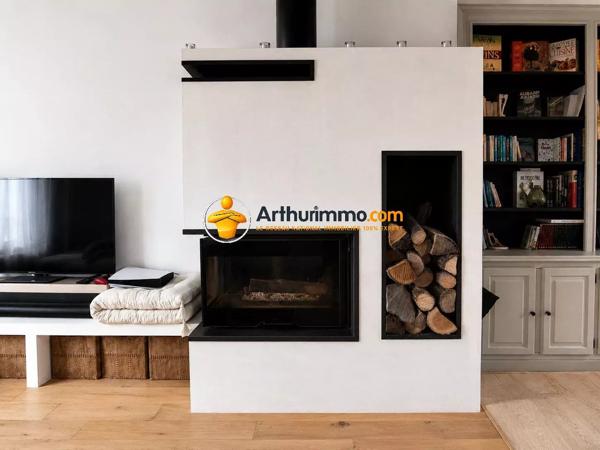Vente                                                      Maison
                        
                     9 pièces                      220 m2                     à Coulommiers