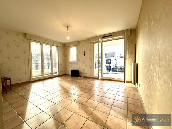 Vente                                                      Appartement
                        
                     4 pièces                      75 m2                     à Livry-Gargan