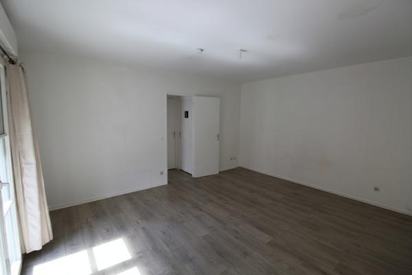 Appartement dans Le Mesnil-Saint-Denis