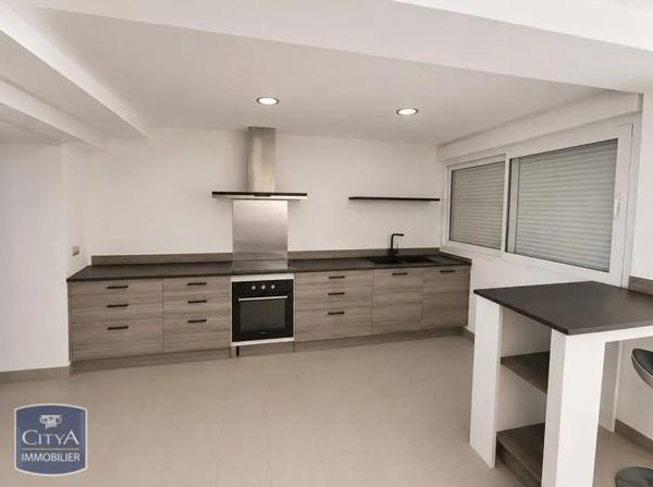 Appartement à louer 3 pièces 83m² Rodilhan (30230)