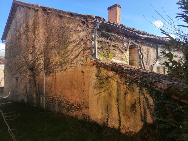 Ensemble immobilier, 5 maisons et dépendances