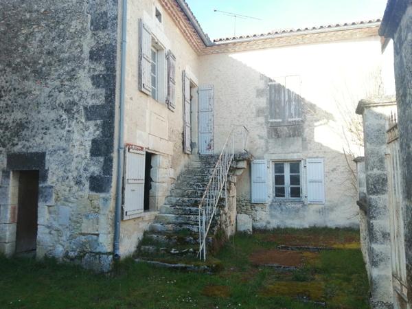 Ensemble immobilier, 5 maisons et dépendances