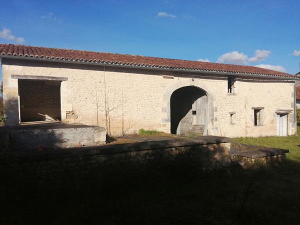 Ensemble immobilier, 5 maisons et dépendances