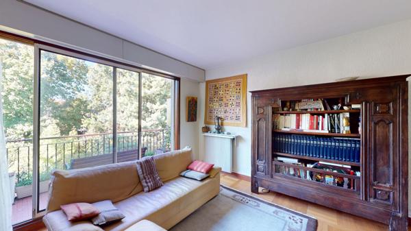 Dernier étage - Beau Balcon - Pas de vis-à-vis - Lumineux - Double box - Proche RER B - Appartement Chatenay Malabry 5 pièces 90.62 m2