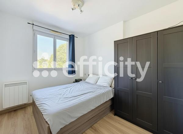Appartement
         2 pièces
        - 41 m² 149 900 € *