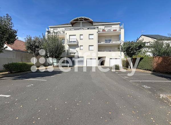 Appartement
         2 pièces
        - 41 m² 149 900 € *