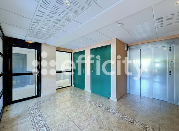 Appartement
         2 pièces
        - 41 m² 149 900 € *