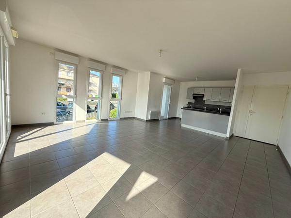 Appartement Angers de 4 pieces avec vue sur la Maine